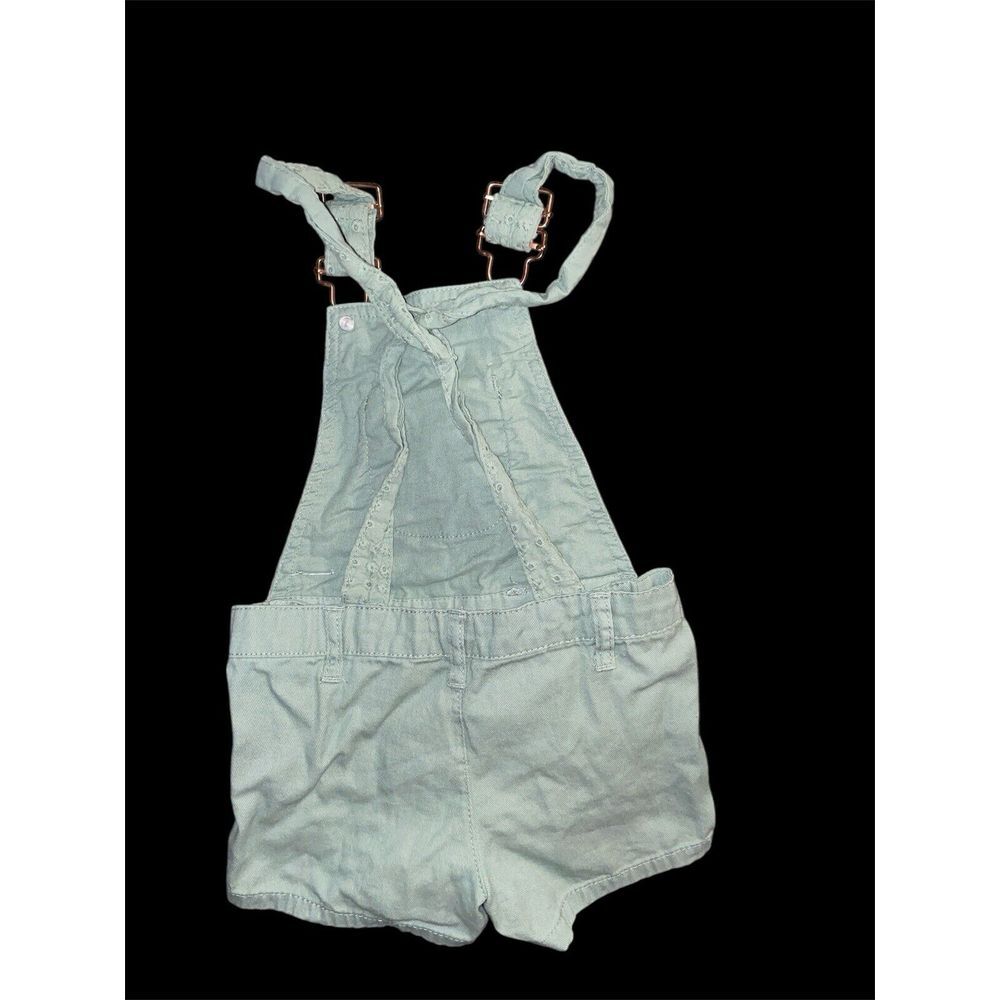 Tahari  Girl 2T Blue‎ Denim Embroidered Flowers Short Overalls - Picture 2 of 5